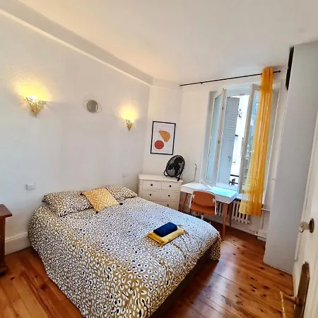 Cosy Flat 1 *